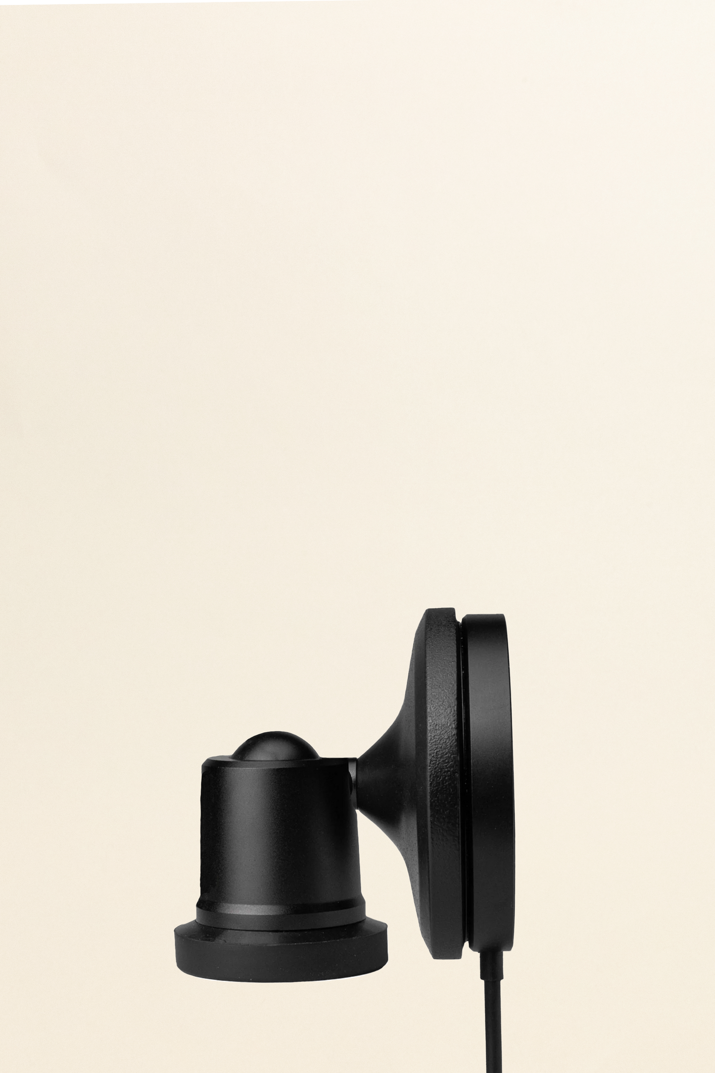 Empire x MobArmor Magnetic Wireless Charger